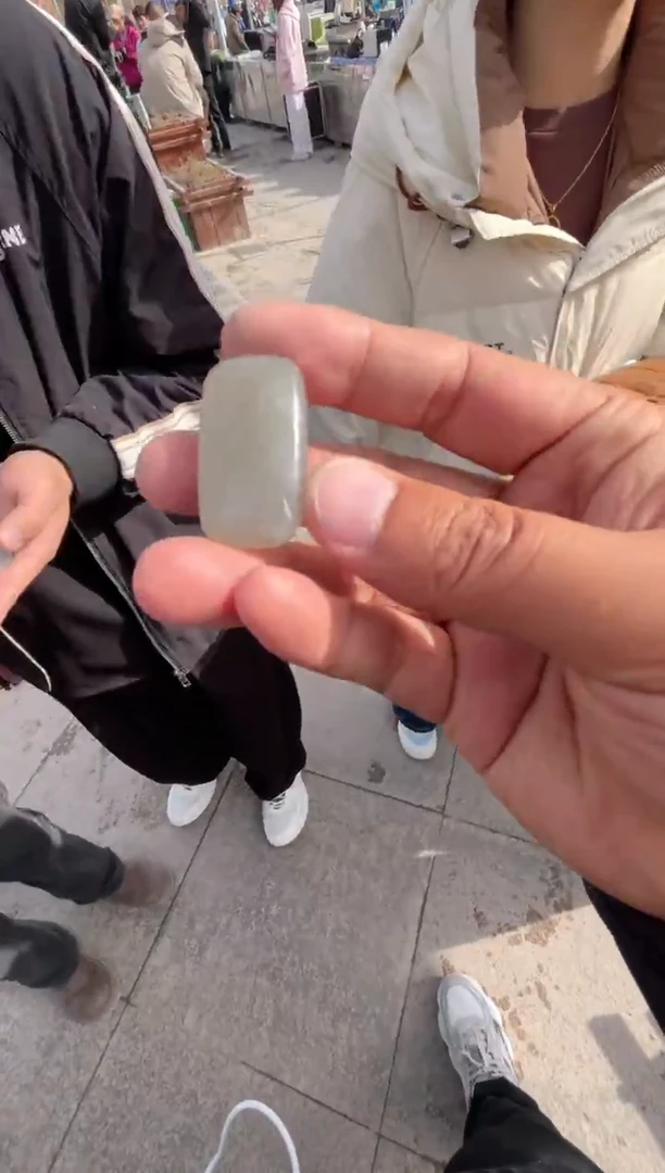 未镶嵌和田玉挂件和田玉