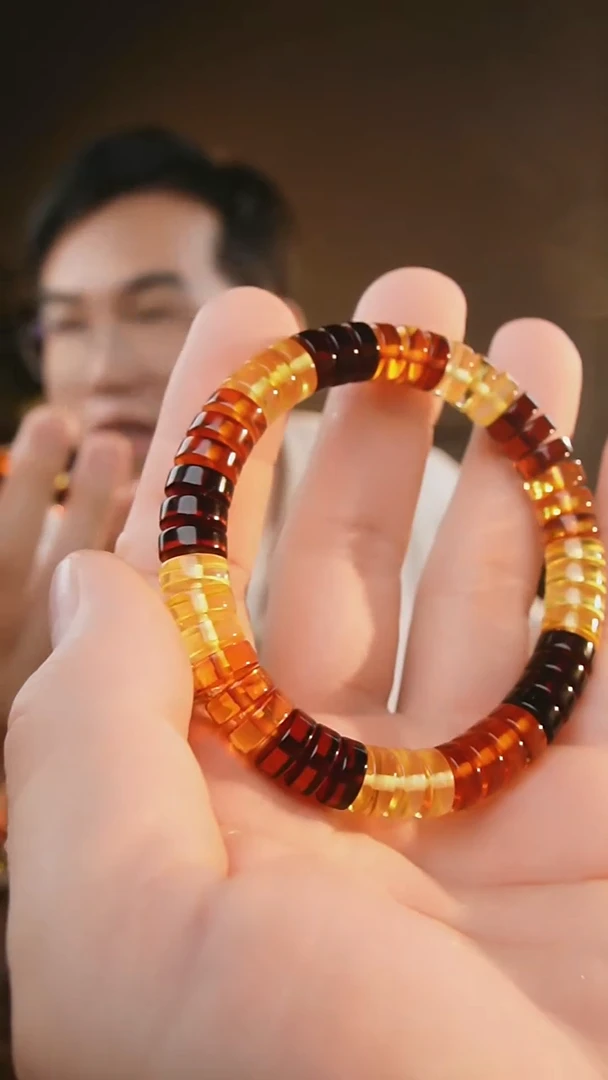 裸石琥珀未镶嵌8+多宝直切手串