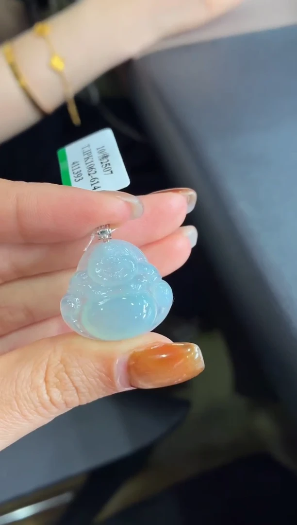 18K金镶嵌定制翡翠DDJ47000多样性发一件