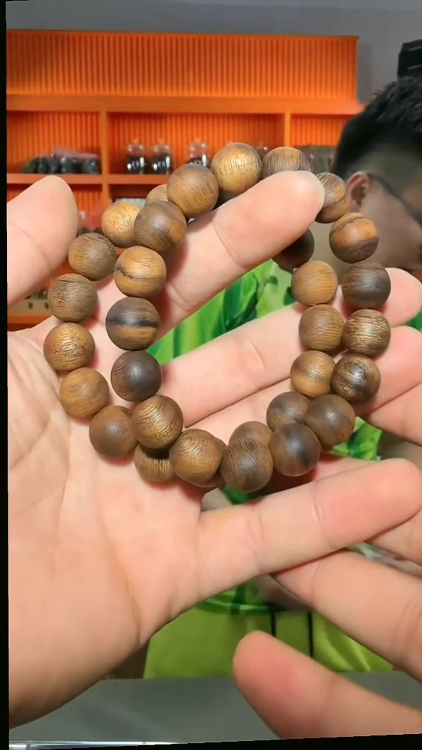 沉香手串77号单圈多样性发一