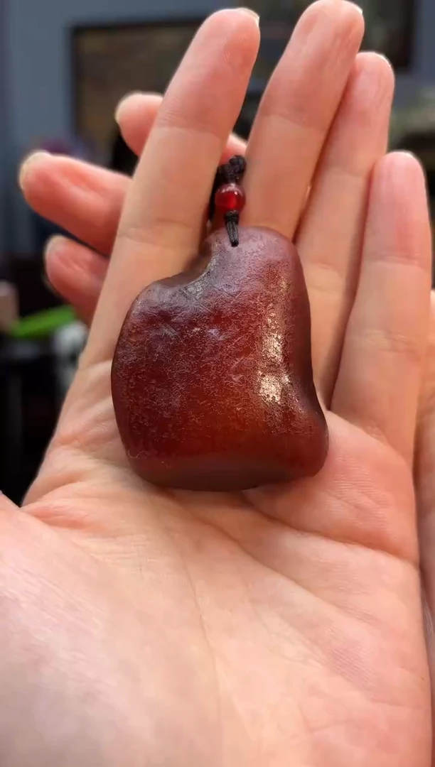 琥珀颈饰未镶嵌吊坠