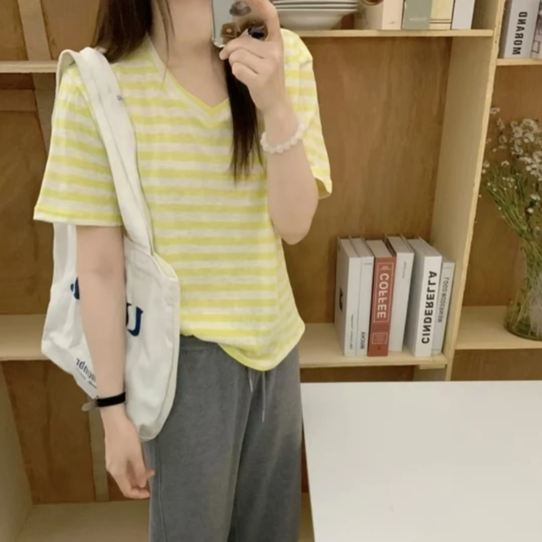 条纹V领短袖t恤女2025年夏季新款宽松韩版百搭休闲宽松慵懒风上衣