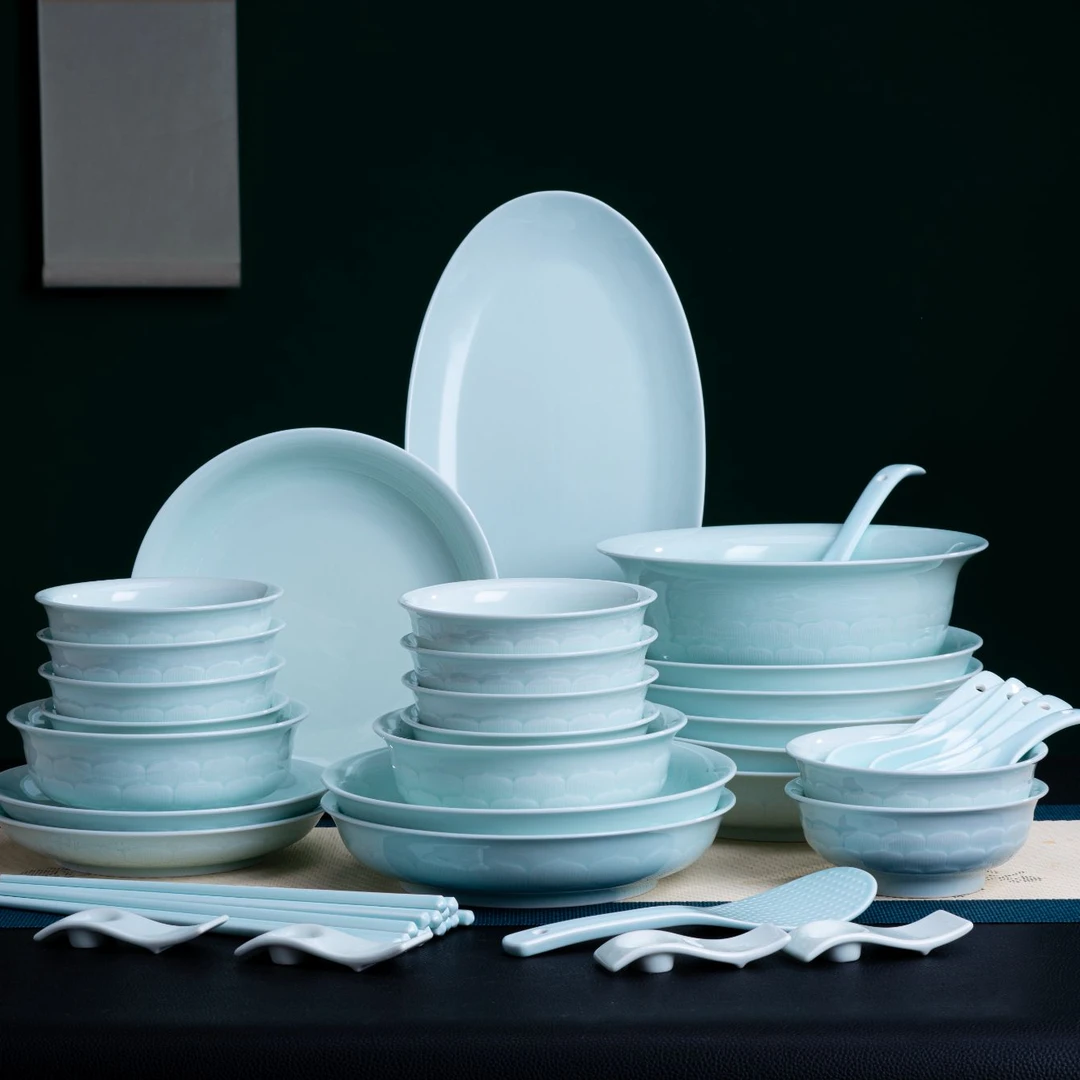 changnan/昌南景德镇正品高温釉下影青忆莲陶瓷 10人餐具套组