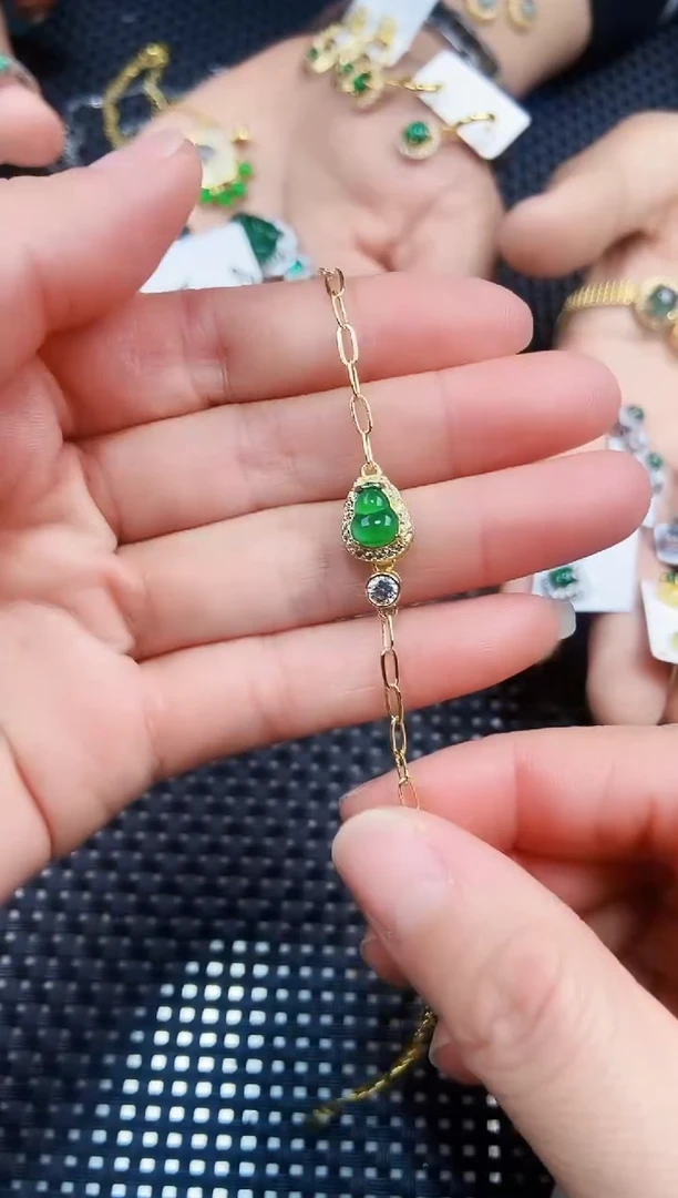 【闪购商品】翡翠手链未镶嵌111111111