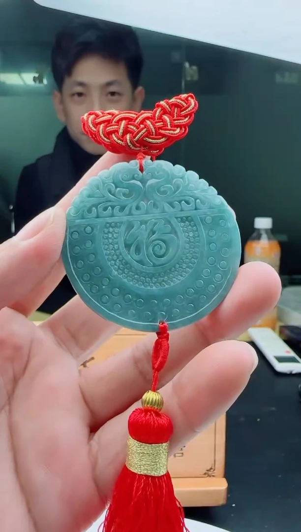 【闪购商品】翡翠颈饰未镶嵌1111111111