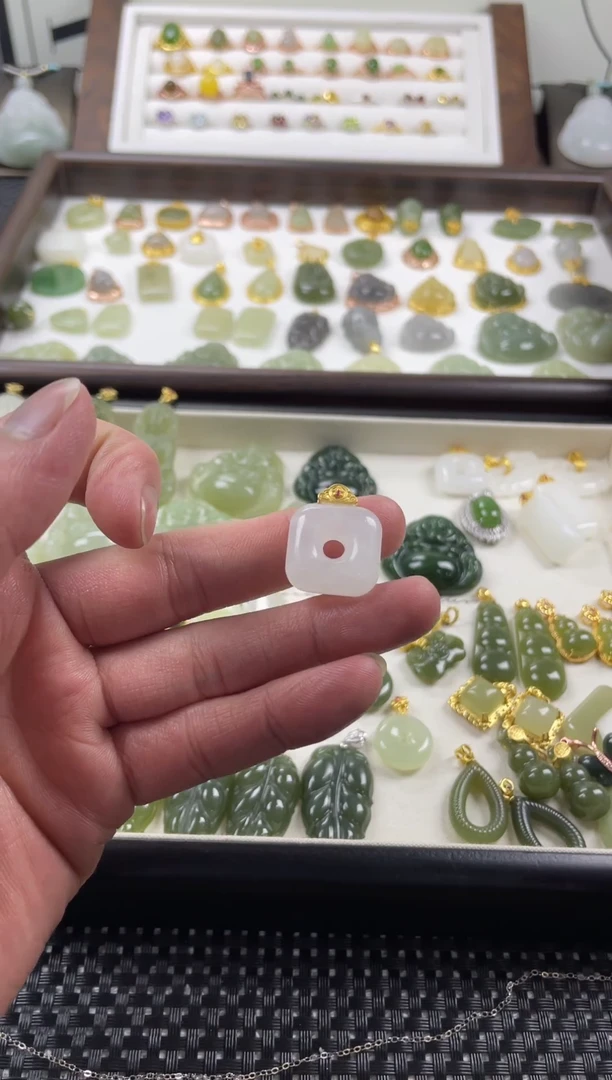 吊坠(不含链)银S925镶嵌和田玉1