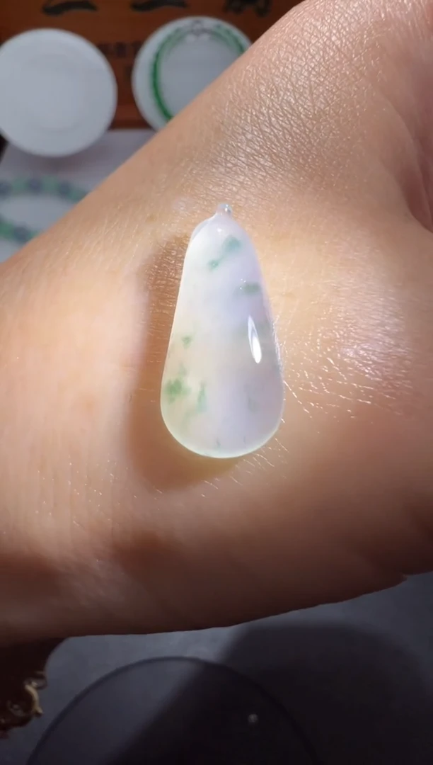 【闪购商品】定制翡翠未镶嵌18.5*8.5*3.5福瓜