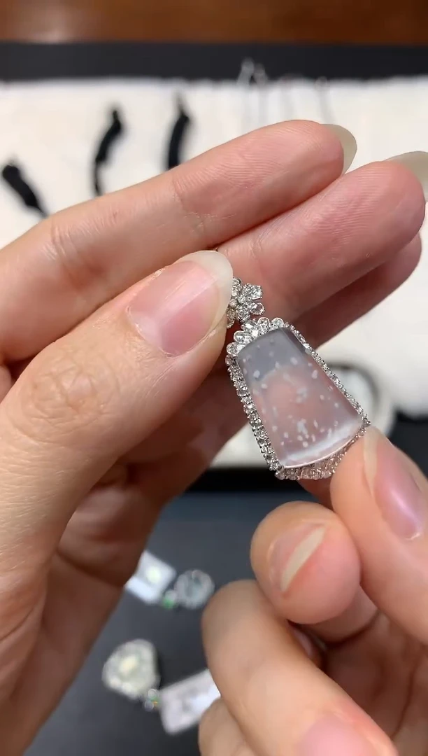 吊坠(不含链)18K金镶嵌翡翠W427|19800