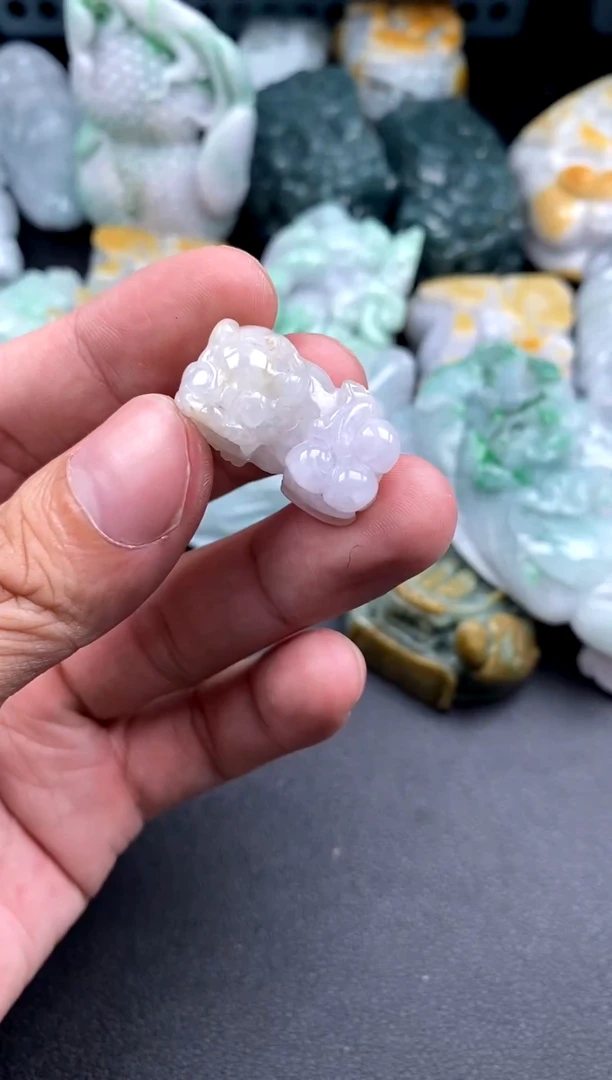 吊坠(不含链)未镶嵌翡翠1