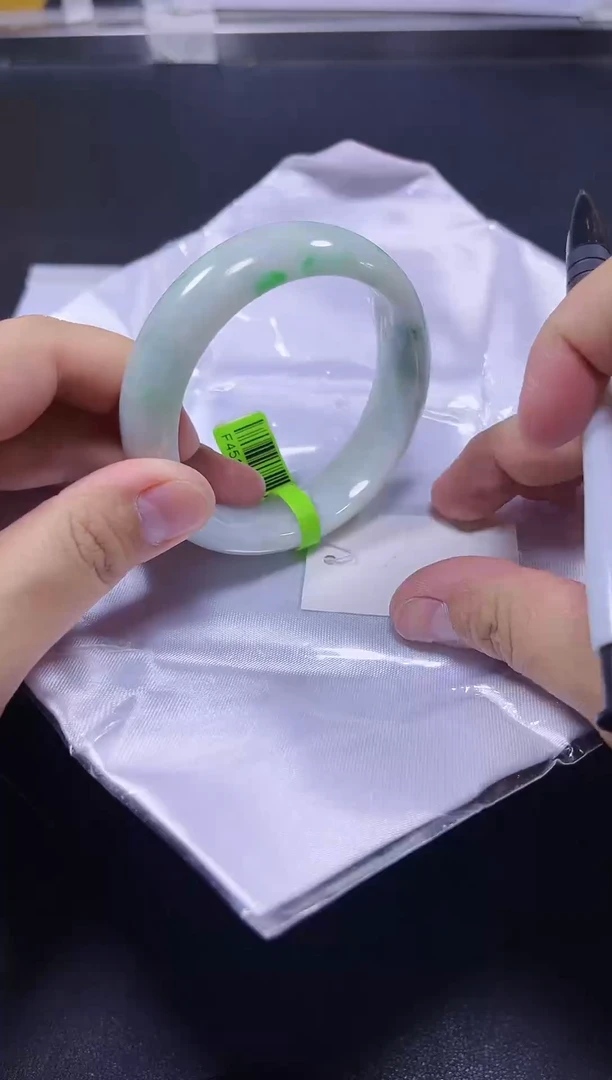 【闪购商品】翡翠手镯未镶嵌A货翡翠手镯团购多样性发货19