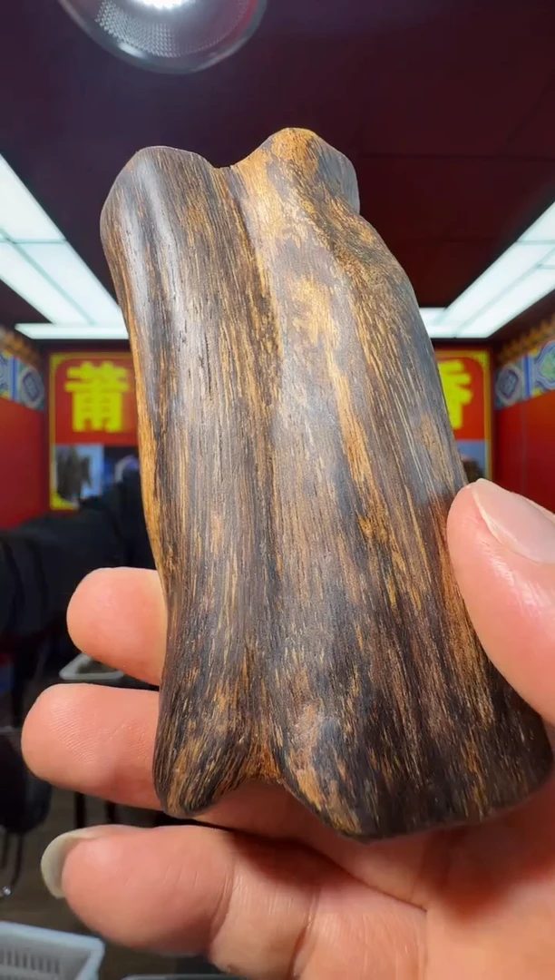沉香手把件d70都彭多样性发一
