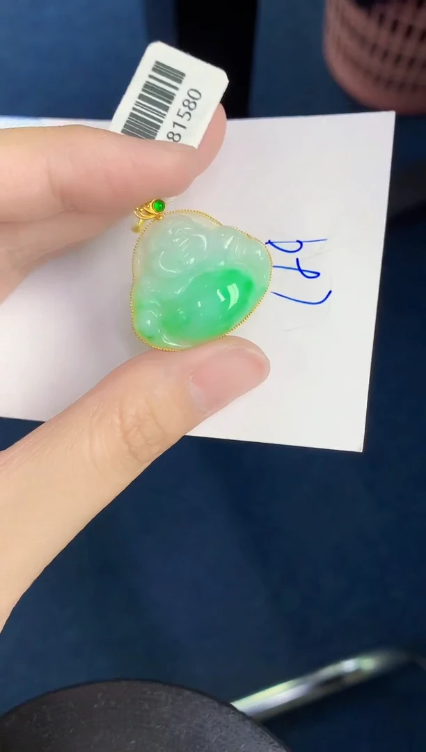 翡翠18K金镶嵌颈饰天然翡翠緬甸A貨