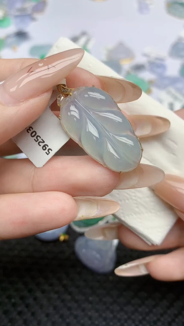 翡翠18K金镶嵌颈饰392   天然翡翠A货