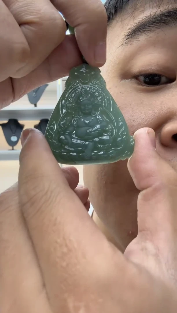 颈饰未镶嵌翡翠天然翡翠A货孤品一件