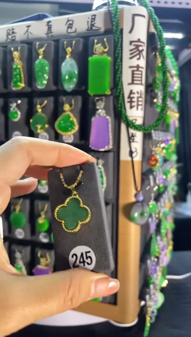 【闪购商品】翡翠耳饰银S925镶嵌245...