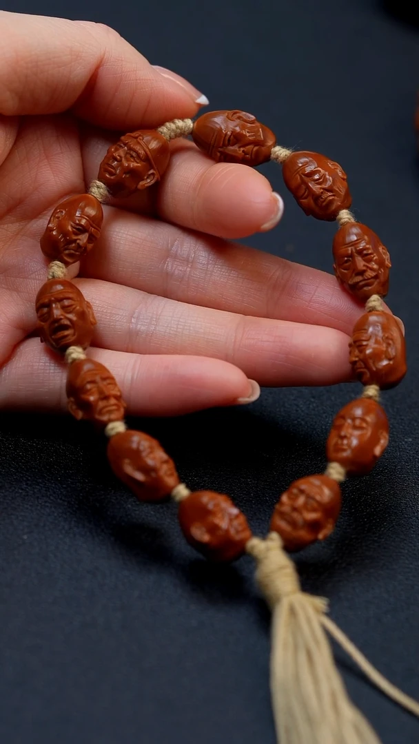 【闪购商品】橄榄核手串十二尊者