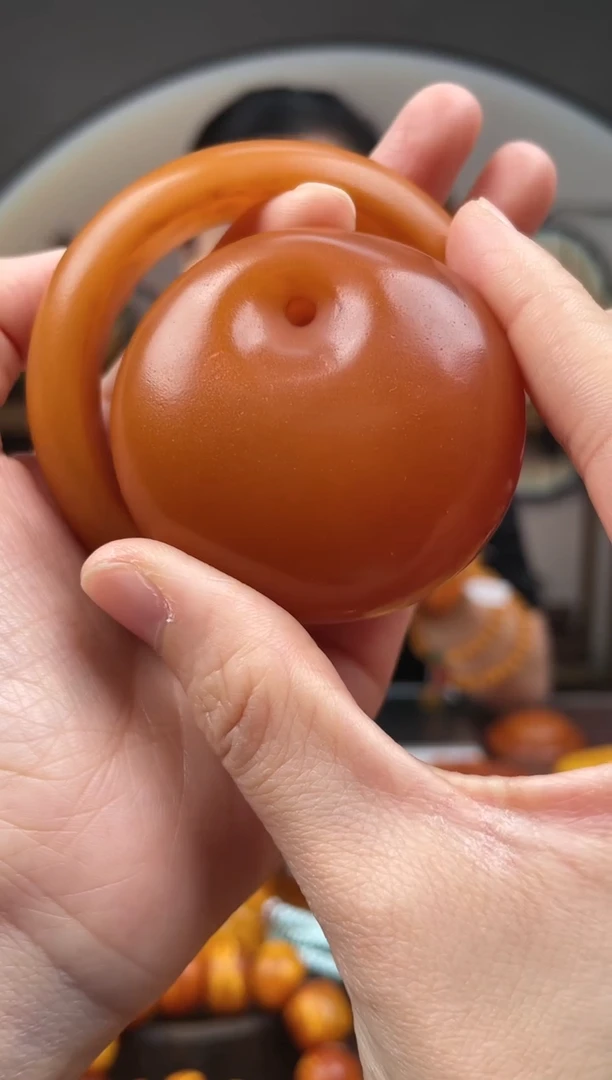 【闪购商品】琥珀裸石未镶嵌首饰 假1赔4 （多样性发货1件