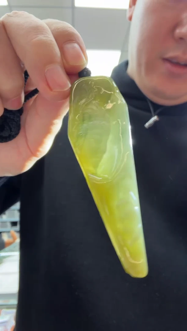 未镶嵌挂件翡翠A货翡翠孤品国雕谢林工