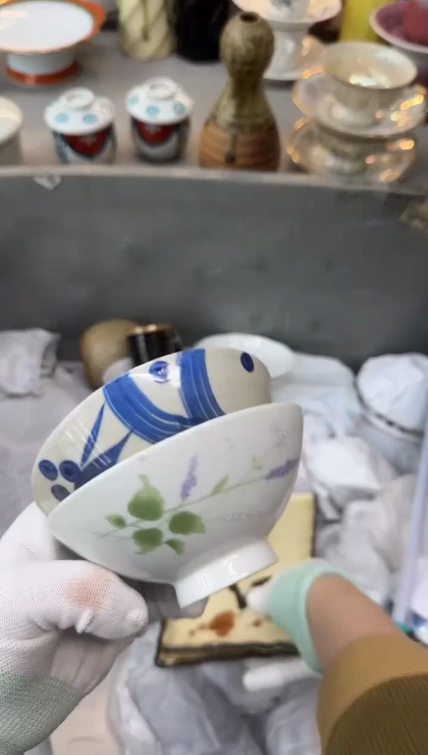 摆件是***吖瓷器瓷器瓷器瓷器