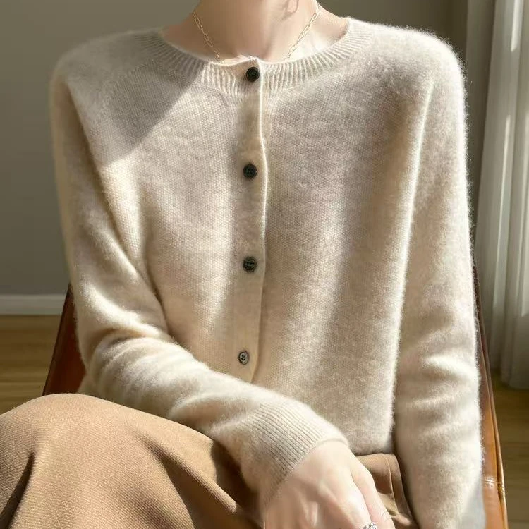 超级百搭~ 一线成衣  设计感时尚圆领桂花针休闲显瘦针织开衫