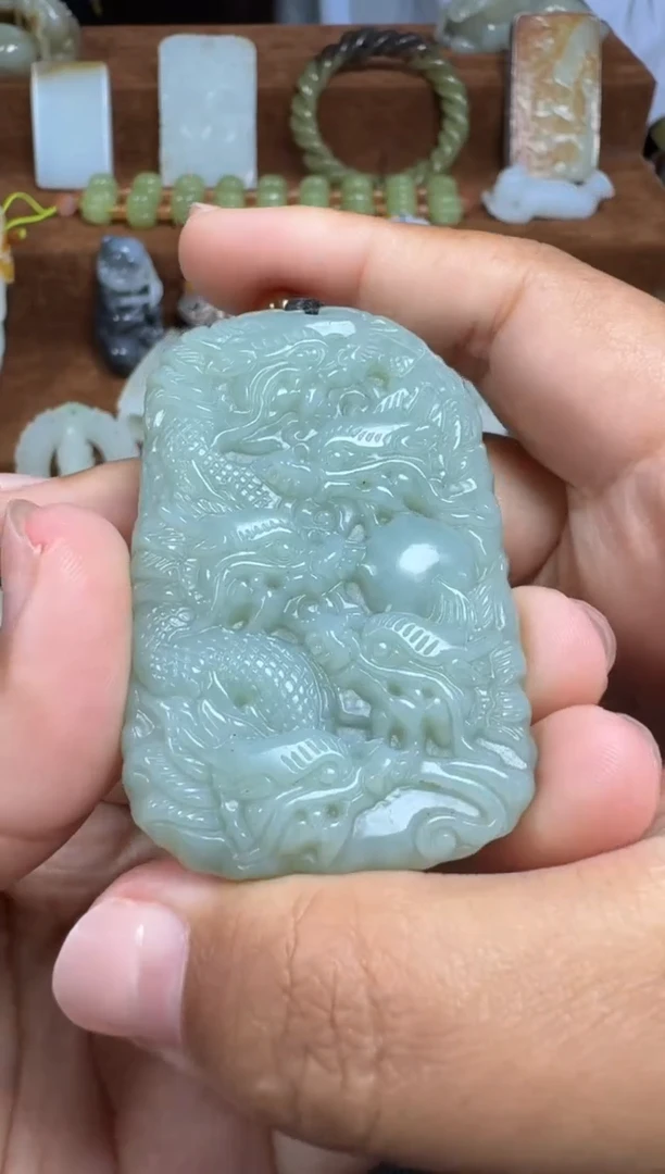 颈饰未镶嵌和田玉1