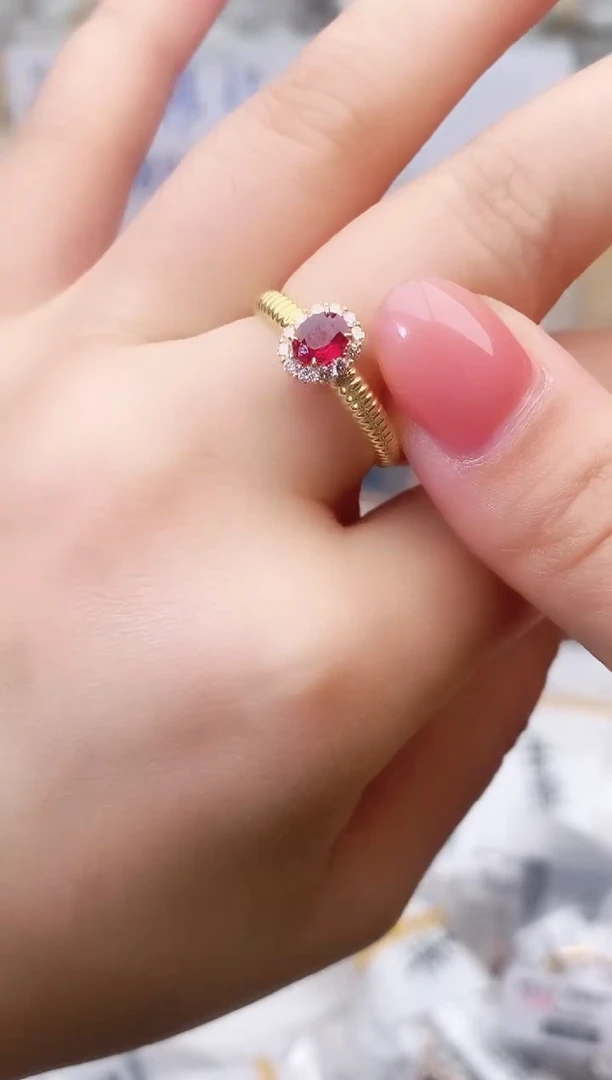 18K金镶嵌戒指红宝石--专柜--