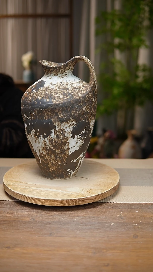 【闪购商品】陶瓷  花器诧寂黑奶壶