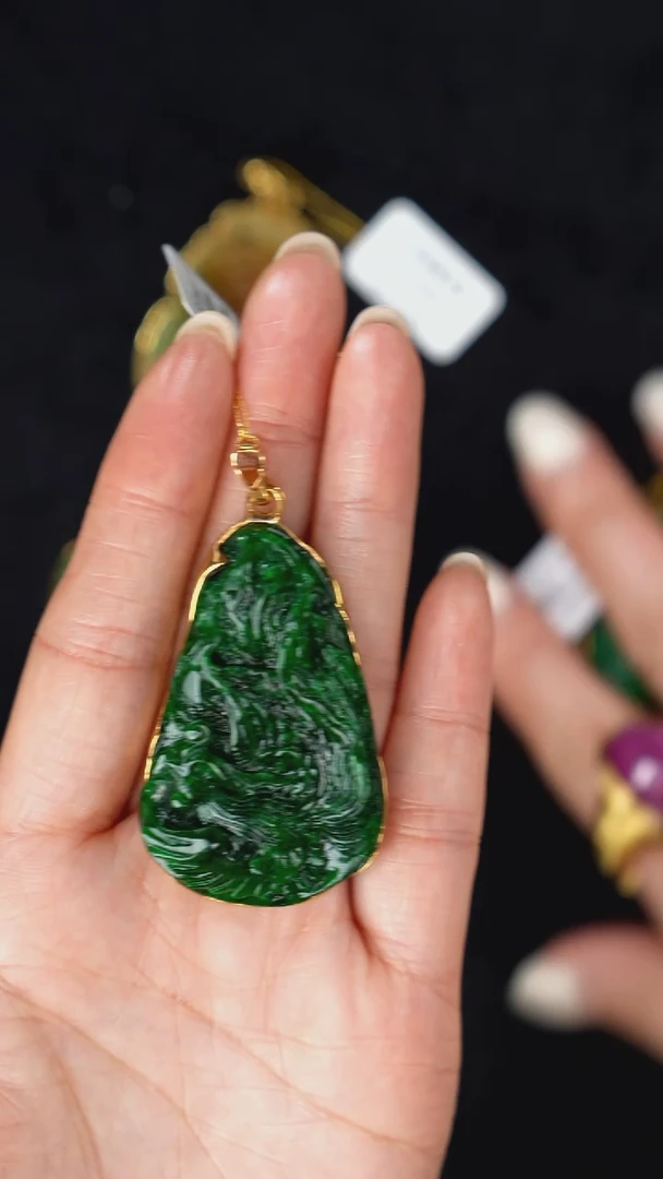颈饰未镶嵌翡翠吊坠15