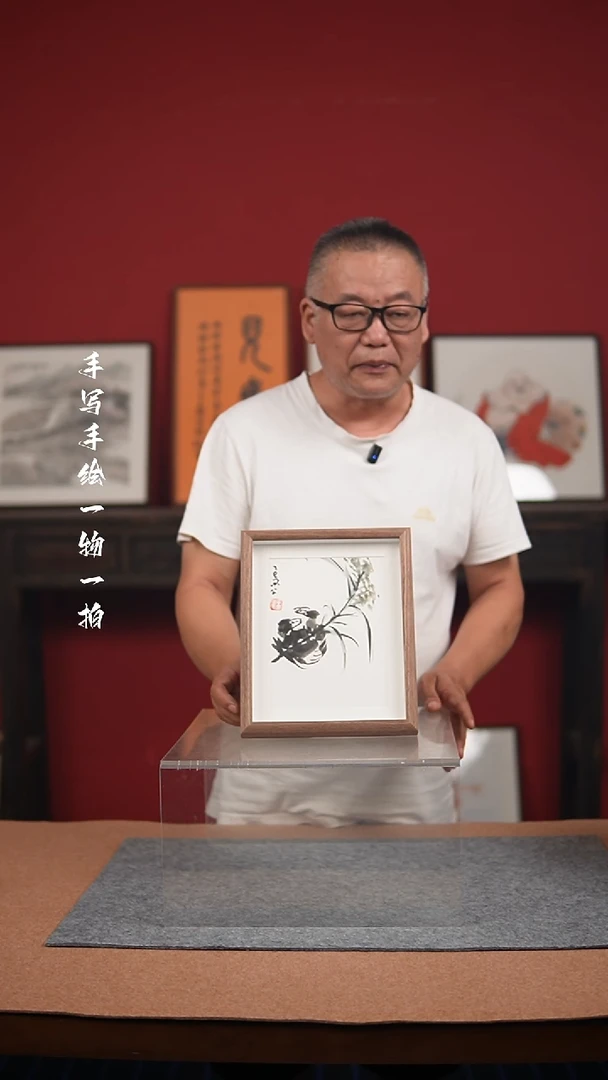 国画手绘-10寸摆台花鸟