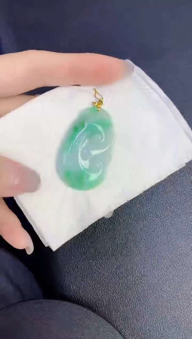 颈饰18K金镶嵌翡翠缅甸天然翡翠A货