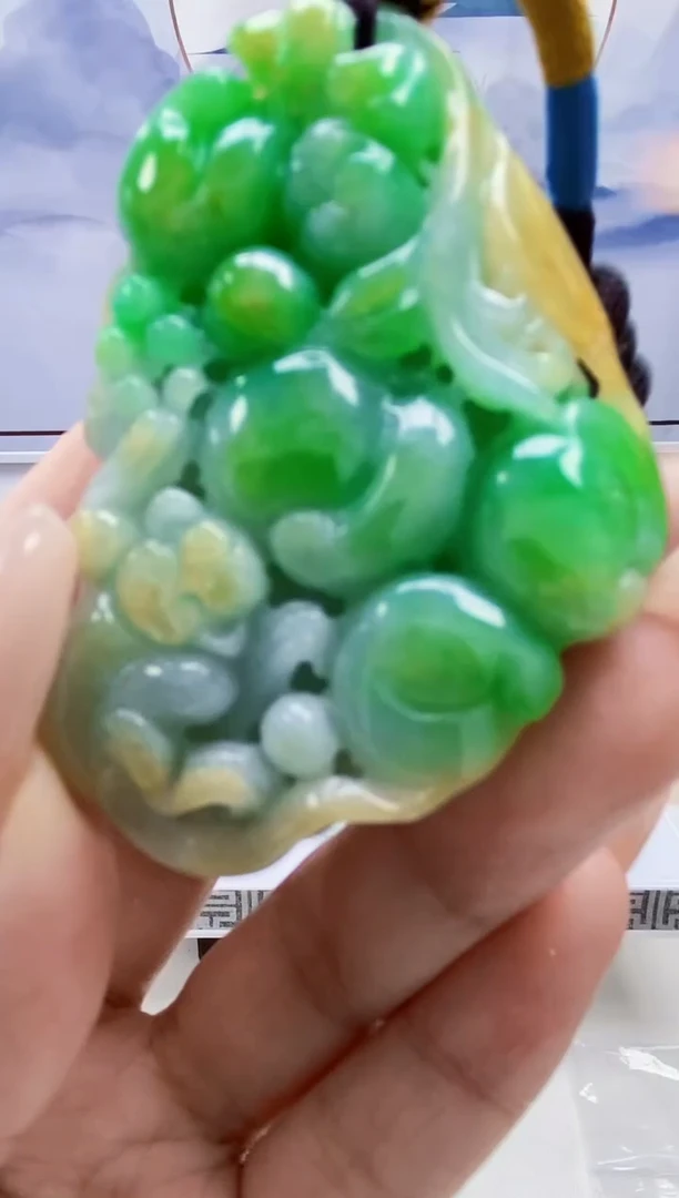 定制翡翠未镶嵌4902xx-毛货挂件65
