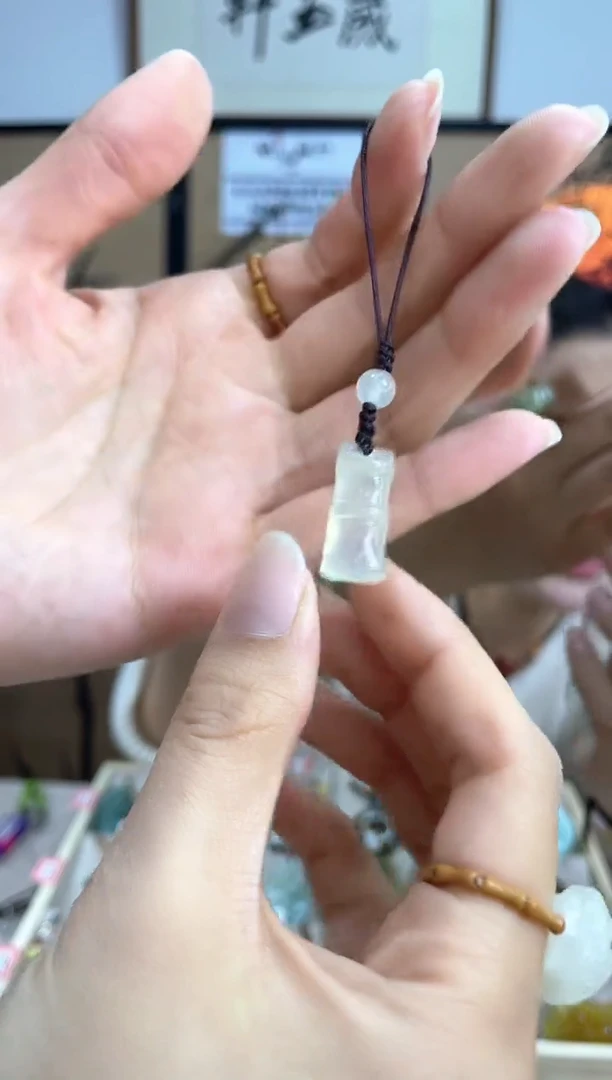 【闪购商品】岫玉手机链未镶嵌多样性发货其中发一