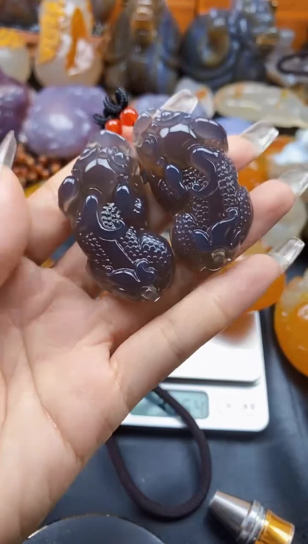 玛瑙/玉髓挂件未镶嵌一**悔ll