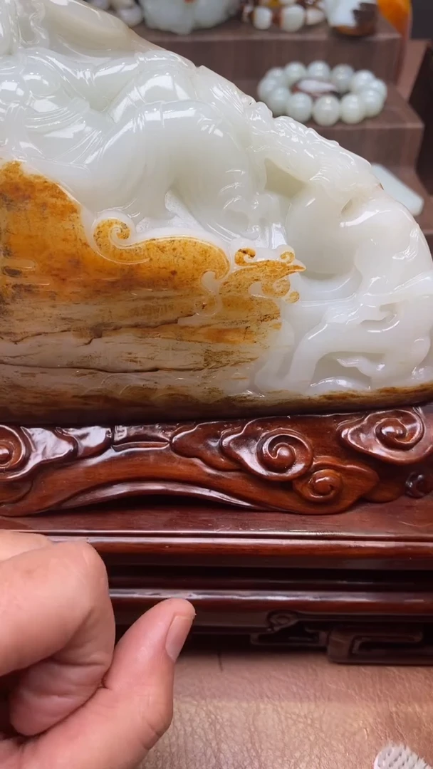 未镶嵌和田玉摆件闻****.1