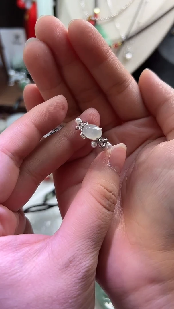 【闪购商品】翡翠戒指未镶嵌单颗花托