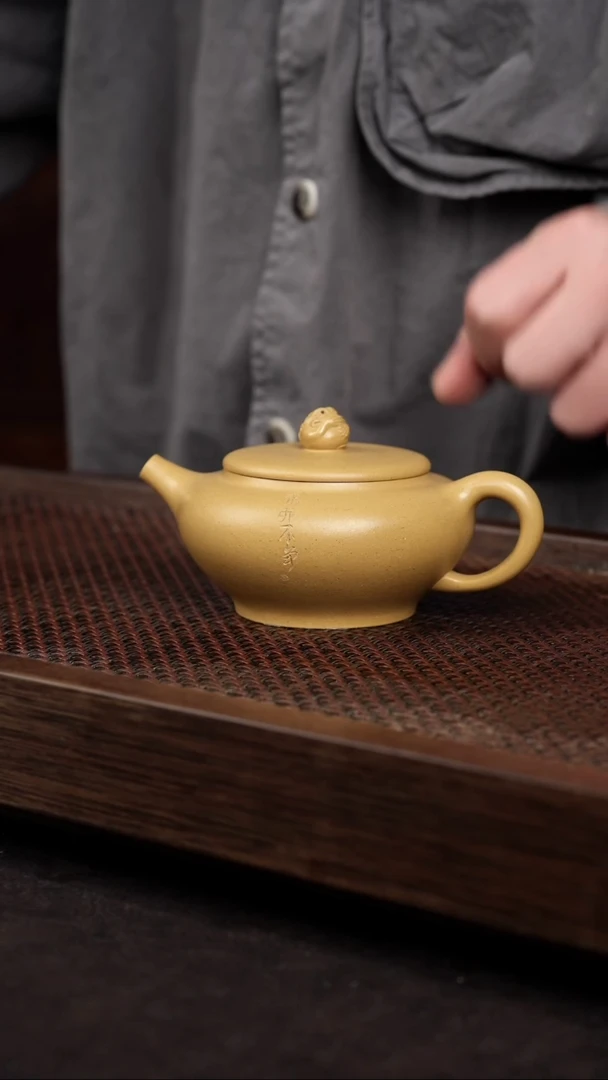 【闪购商品】紫砂茶壶黄金段刻绘婉灯
