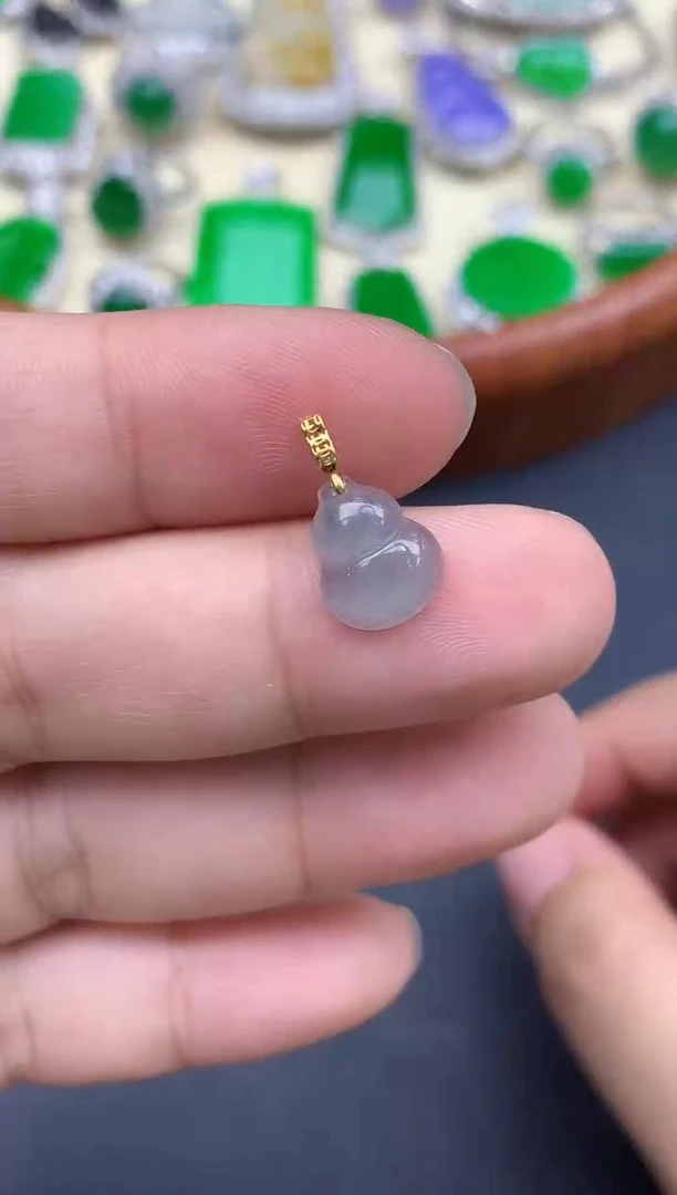 颈饰18K金镶嵌翡翠2-中国好珍宝