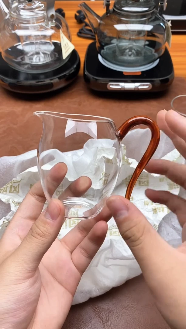 风谜/琦语茶海琥珀色