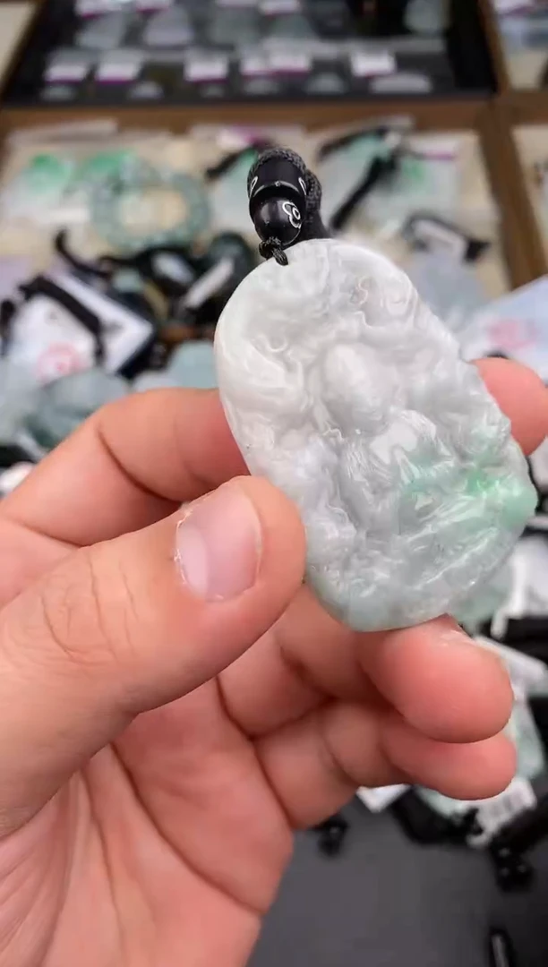 【闪购商品】翡翠颈饰未镶嵌  天然翡翠，一物一图