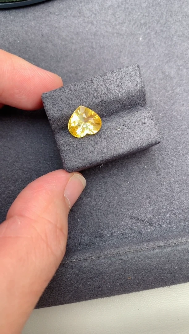 彩色蓝宝石裸石3.1ct黄蓝宝  BE