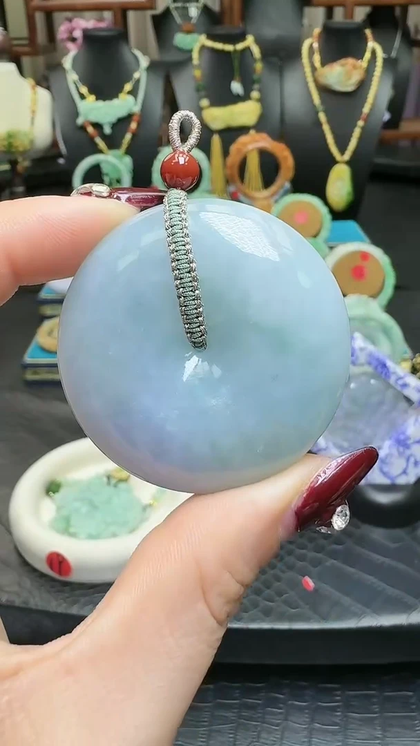 【闪购商品】翡翠颈饰未镶嵌平安扣