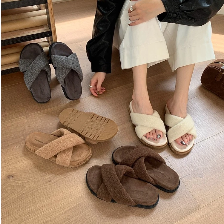 软底厚底毛毛拖鞋女外穿2025新款秋冬百搭增高毛绒夏款踩屎感拖鞋