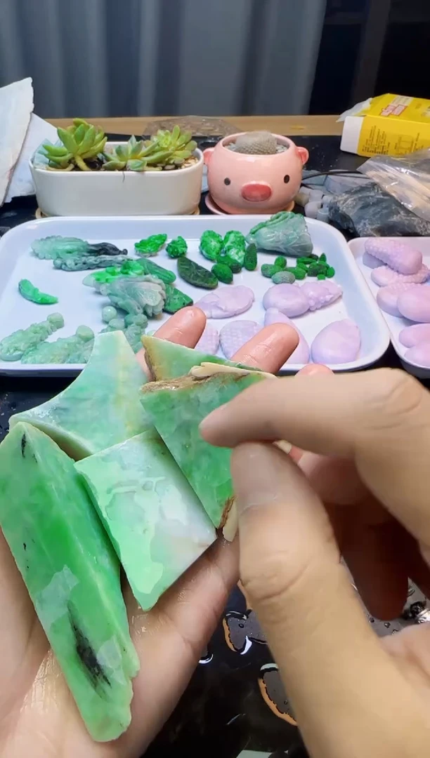 翡翠未镶嵌颈饰米*058天然缅甸A货翡翠