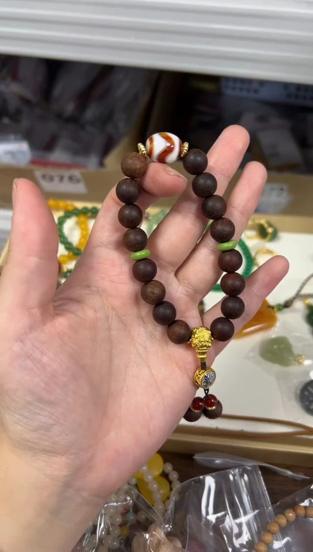 吊坠降真香未镶嵌红油降真香红肉虎牙珠手串[2331]