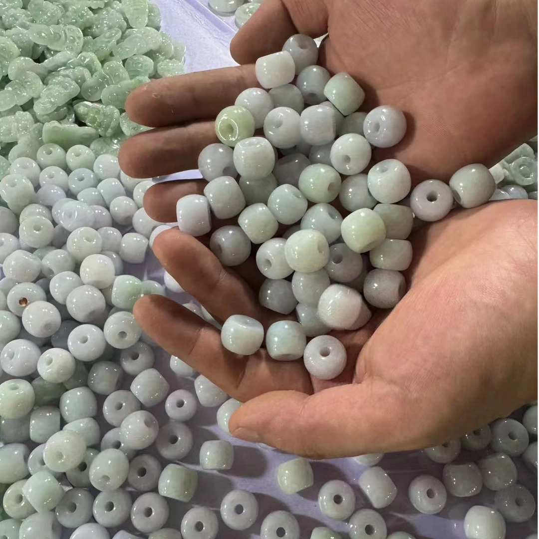 【绿庄】-1929-/C290-天然A货翡翠吊坠-多样性发其一