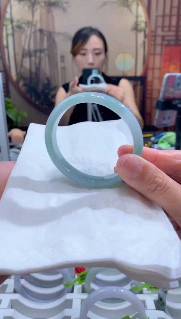 未镶嵌手镯翡翠000053708