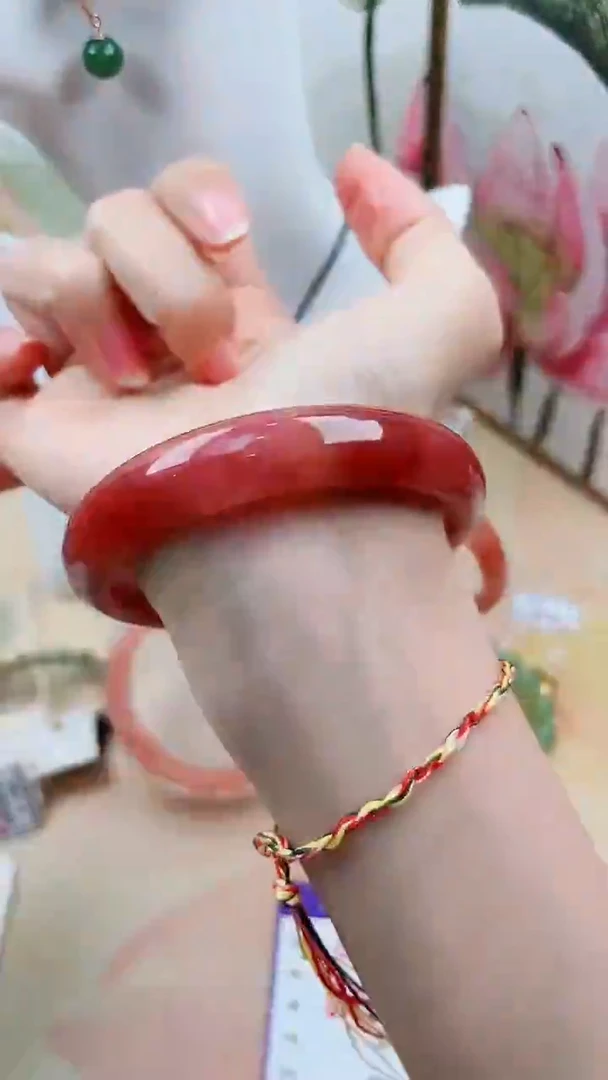 石英质玉手镯未镶嵌L126微色差62.2mm