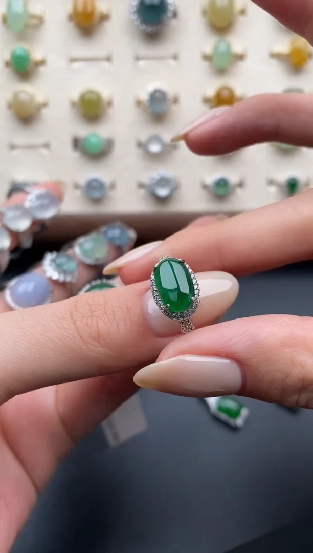 银S925镶嵌戒指翡翠一物一证一礼盒