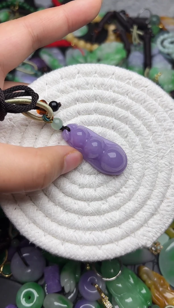 颈饰未镶嵌翡翠缅甸翡翠吊坠