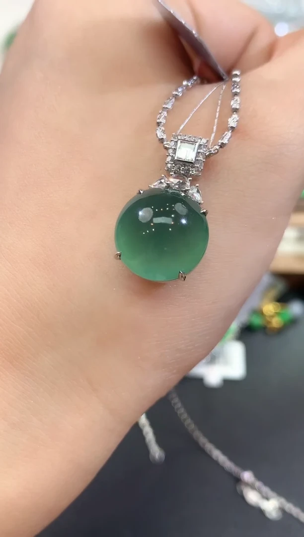 吊坠(不含链)18K金镶嵌翡翠81-吊坠